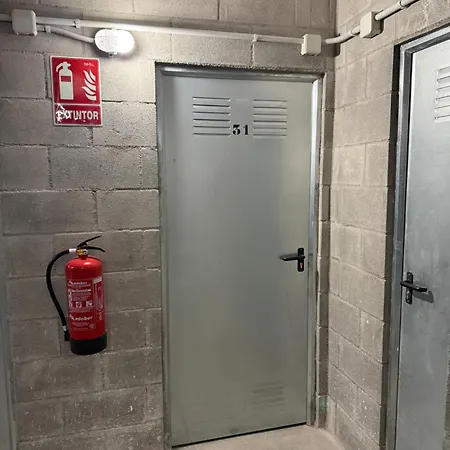 Apartment Residencial Epsilon En Edificio De Nueva Construccion Con Garaje Privado Wifi Y En Largas Incluye Trastero Vut-7756-as *