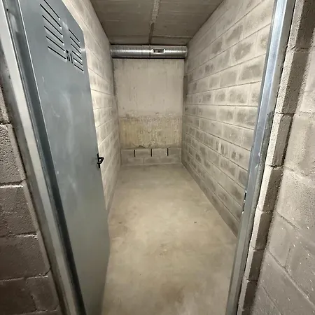 Residencial Epsilon En Edificio De Nueva Construccion Con Garaje Privado Wifi Y En Largas Incluye Trastero Vut-7756-as