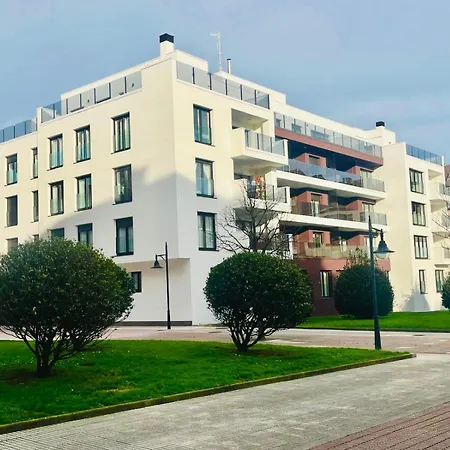 Residencial Epsilon En Edificio De Nueva Construccion Con Garaje Privado Wifi Y En Largas Incluye Trastero Vut-7756-as * Gijon
