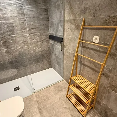 Residencial Epsilon En Edificio De Nueva Construccion Con Garaje Privado Wifi Y En Largas Incluye Trastero Vut-7756-as Gijon