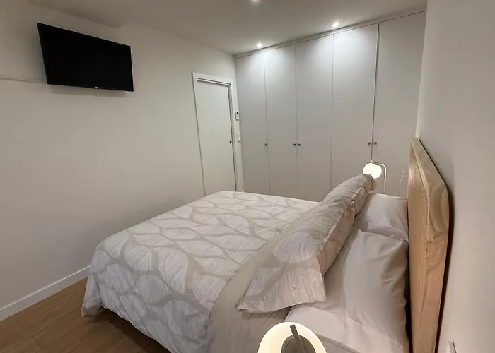 Residencial Epsilon En Edificio De Nueva Construccion Con Garaje Privado Wifi Y En Largas Incluye Trastero Vut-7756-as * Gijón