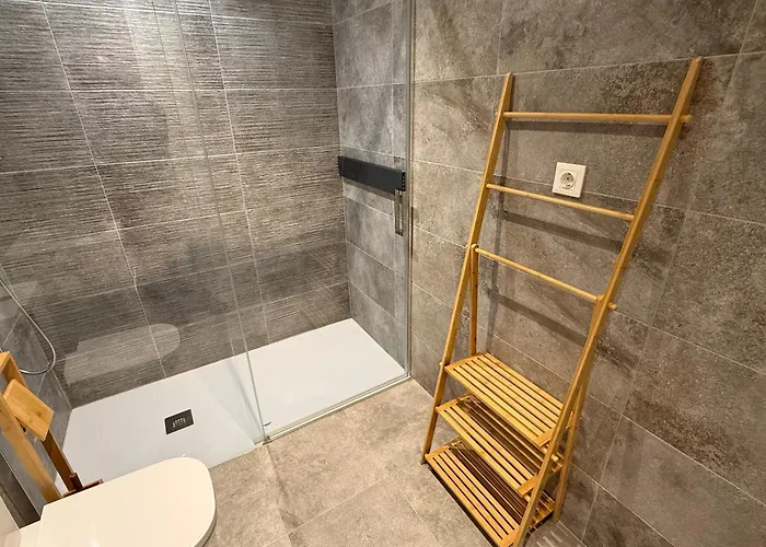 Residencial Epsilon En Edificio De Nueva Construccion Con Garaje Privado Wifi Y En Largas Incluye Trastero Vut-7756-as Gijón