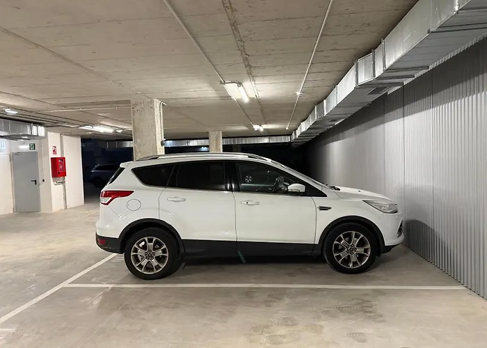 Residencial Epsilon En Edificio De Nueva Construccion Con Garaje Privado Wifi Y En Largas Incluye Trastero Vut-7756-as Apartment *